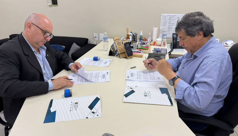 El ministro de Educación y el decano de la UTN renovaron convenios de carreras en Formosa para 2026