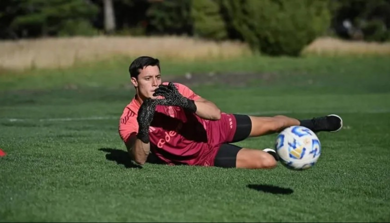 Quién es Santiago Beltrán, el arquero "de emergencia" que tendrá River en el arranque del 2026