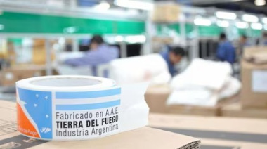 Televisores y celulares más baratos vía courier desde Tierra del Fuego: eliminaron restricciones fiscales para facilitar el sistema