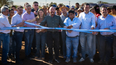 Insfrán habilitó la Ruta Provincial N° 40 en El Chorro y un centro de salud en Teniente Fraga