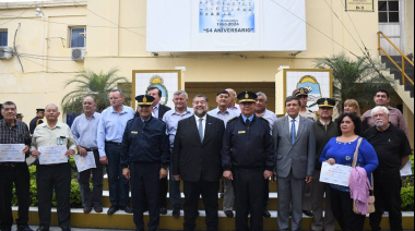 La Policía homenajeó a los héroes de su institución por la defensa del RIM 29 en el ‘75