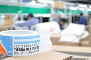 Televisores y celulares más baratos vía courier desde Tierra del Fuego: eliminaron restricciones fiscales para facilitar el sistema